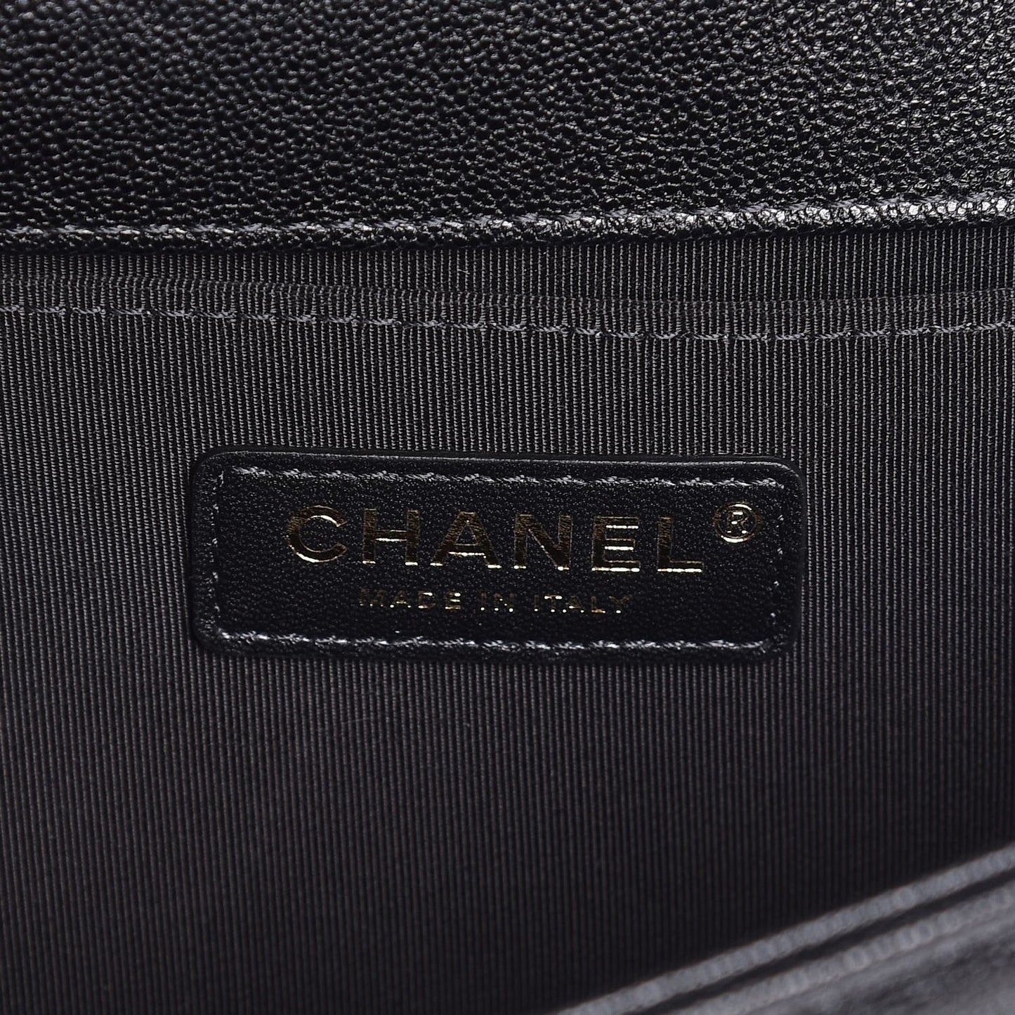 Caviar Chevron Quilted Medium Boy Flap Black