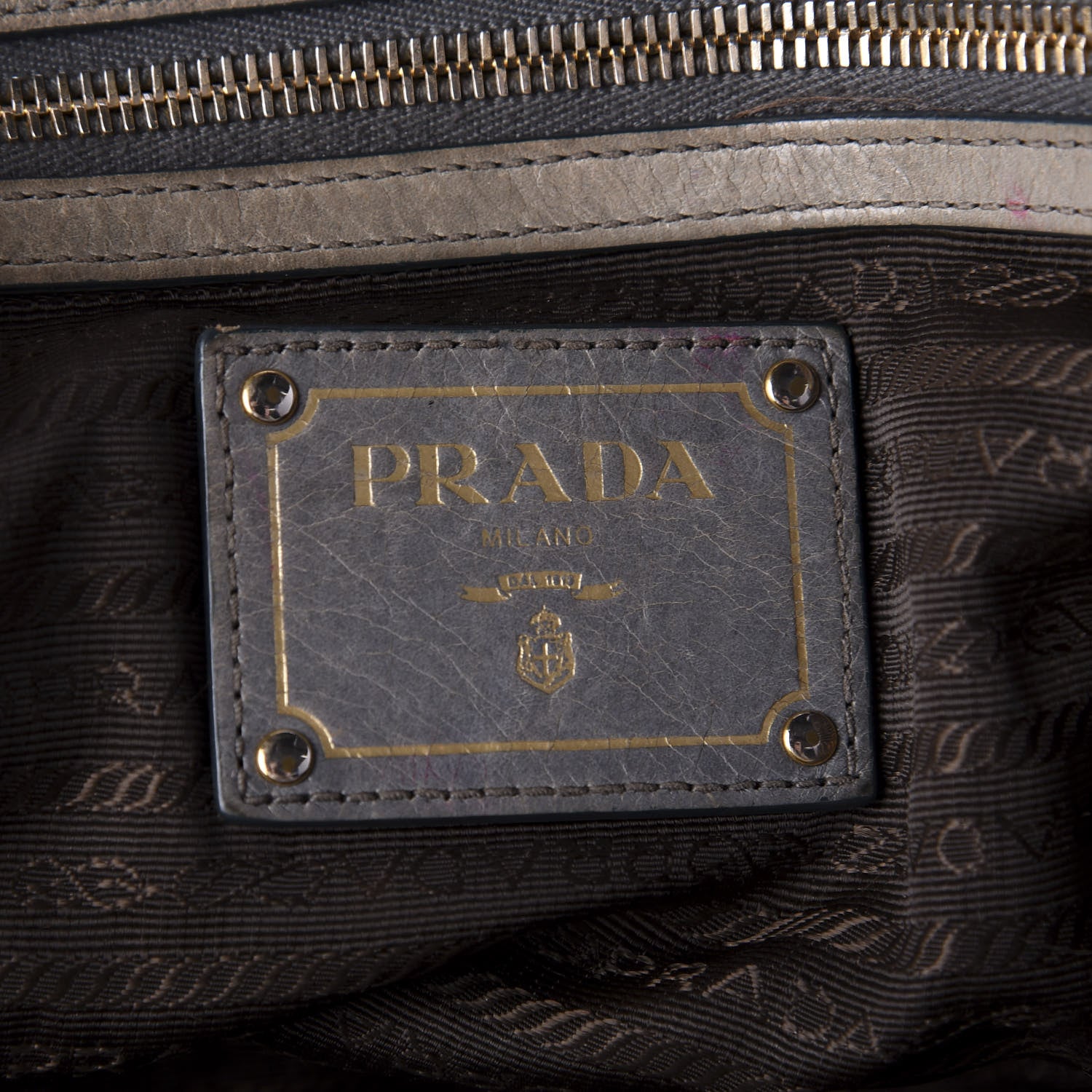 Prada Vitello Shine Bauletto Argilla 8 of 22