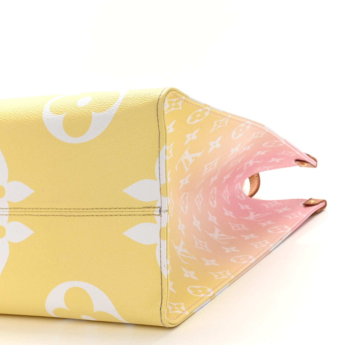 Monogram Giant By The Pool OnTheGo GM Light Pink