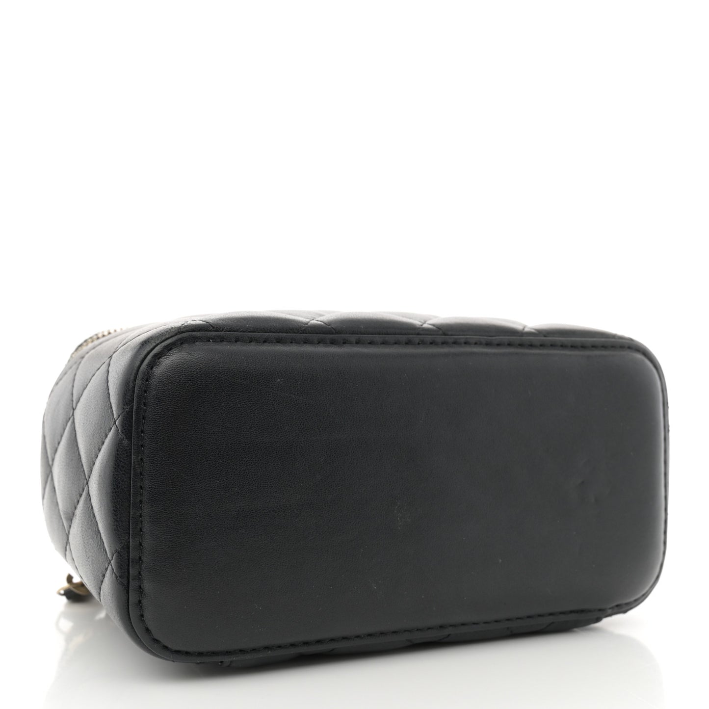 Lambskin Quilted Pearl Crush Small Vanity Case With Chain Black