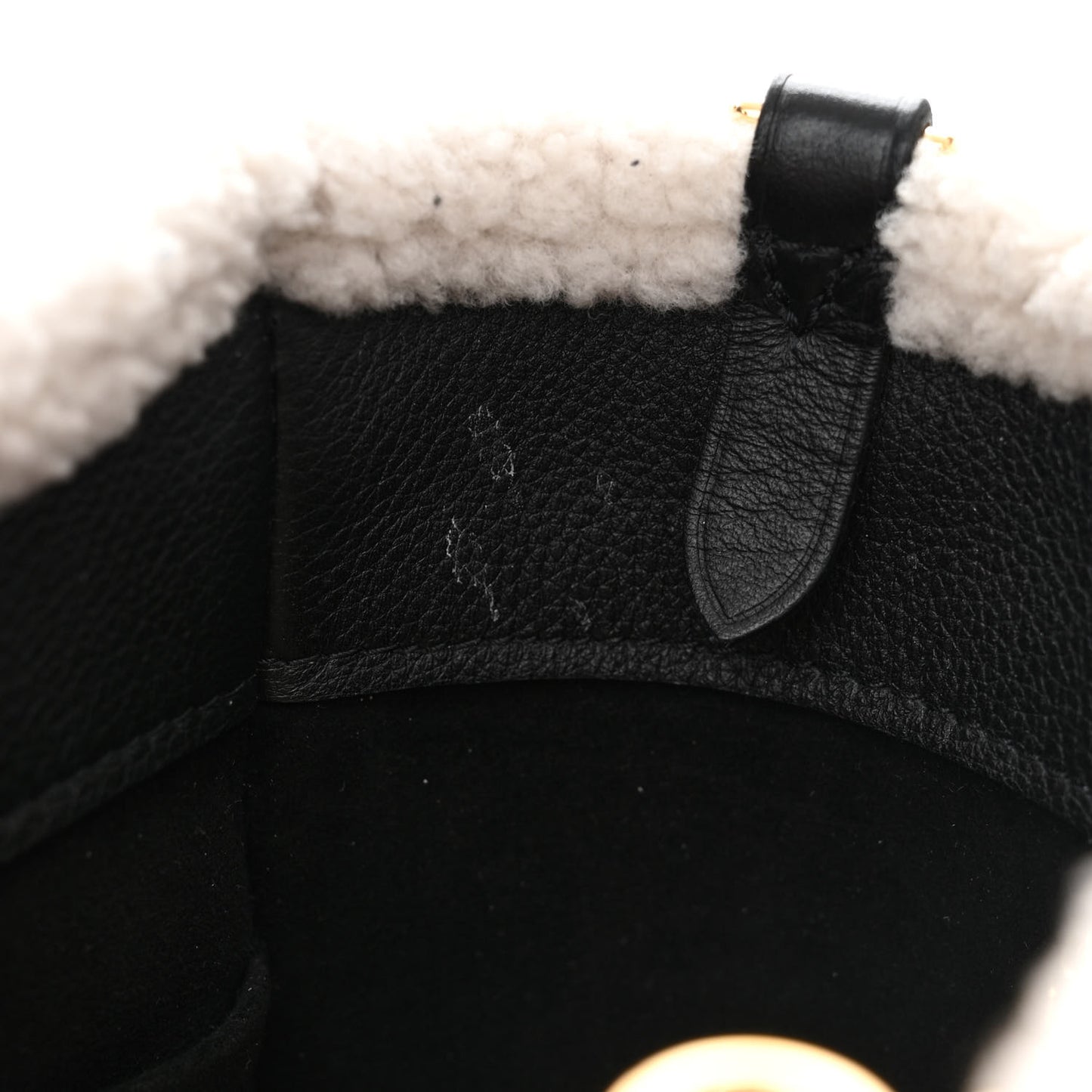 Grained Calfskin Shearling On My Side PM Black
