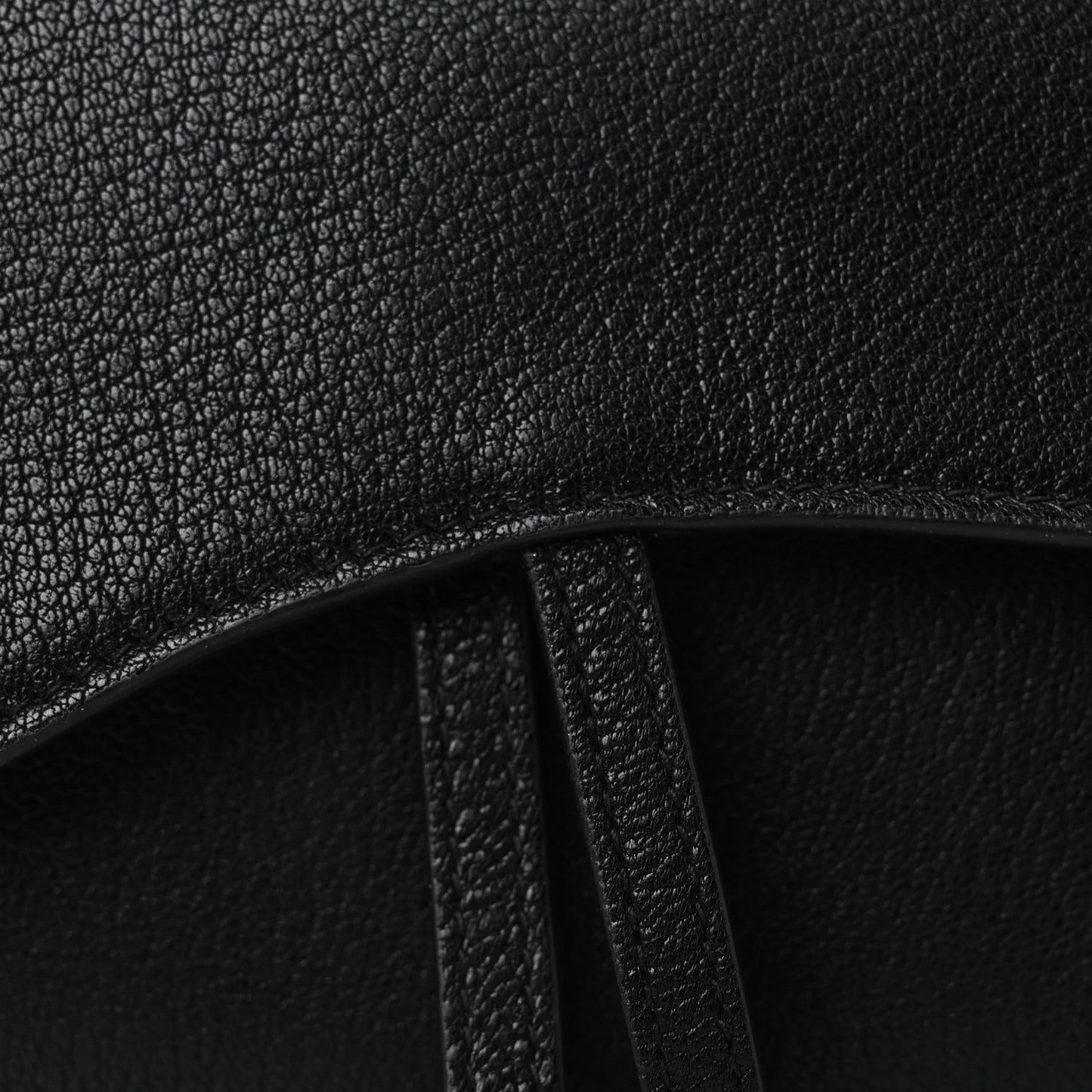 Goatskin Saddle Long Wallet With Chain Black