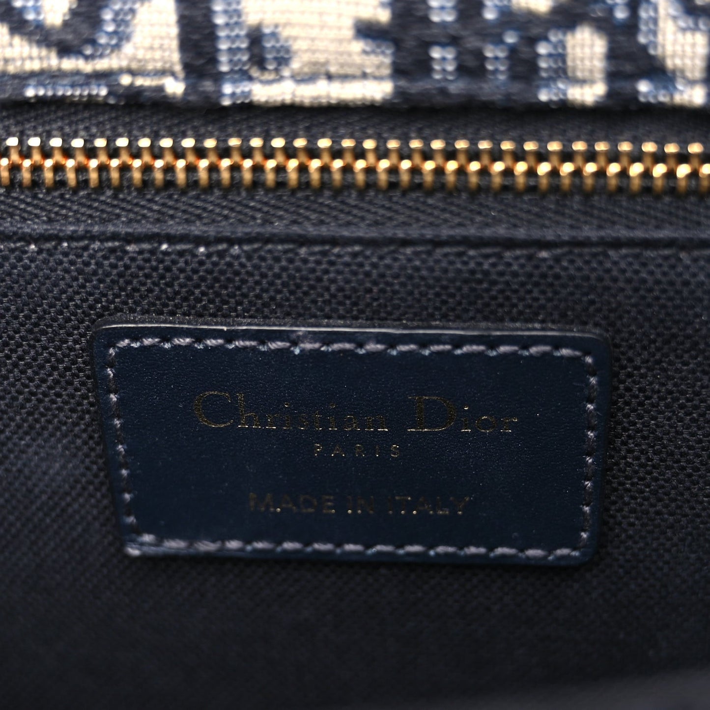 Oblique 30 Montaigne Flap Bag Blue