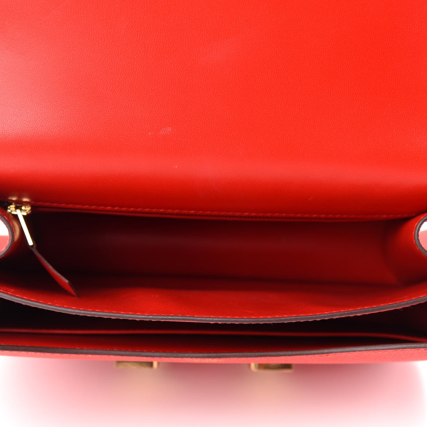 Epsom Constance 24 Rouge Casaque