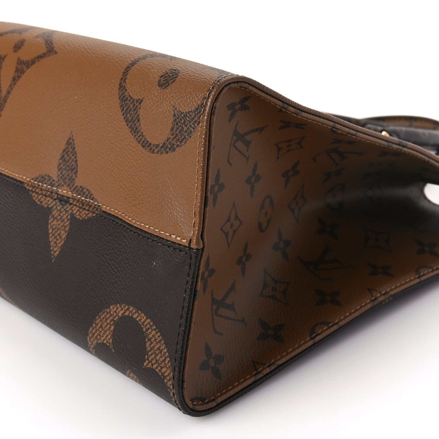Louis Vuitton Reverse Monogram Giant Onthego MM 8 of 8