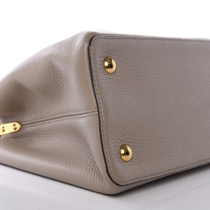 Louis Vuitton Taurillon Capucines MM Galet 6 of 10