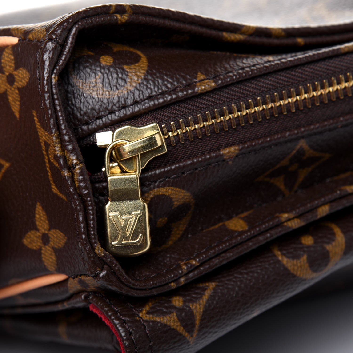 Louis Vuitton Monogram Viva-Cite MM 14 of 17