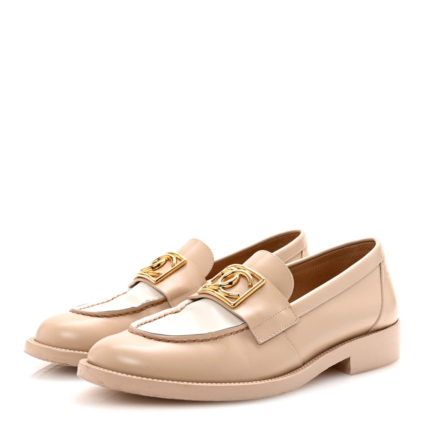 Shiny Calfskin CC Loafers 38 Beige White