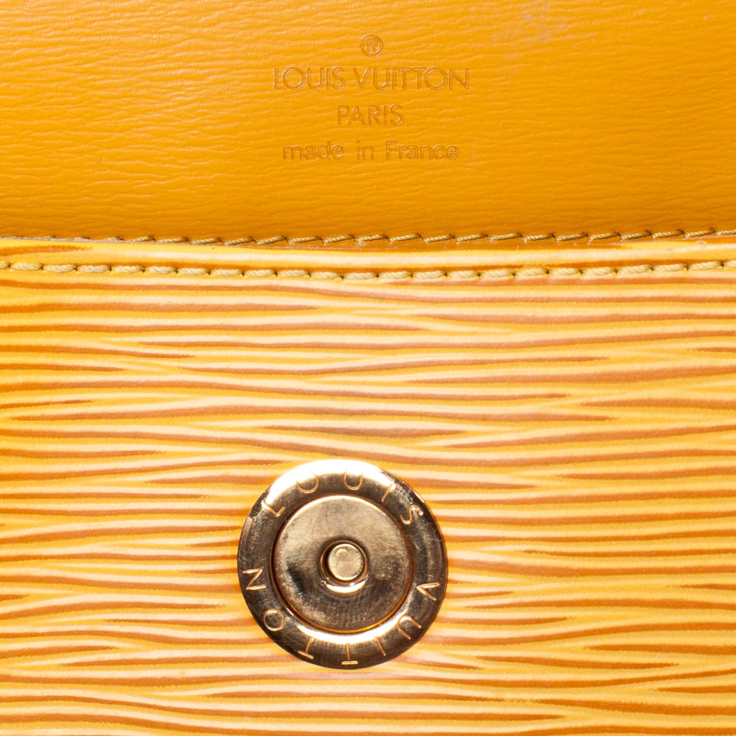 Louis Vuitton Epi Buci Tassil 7 of 10