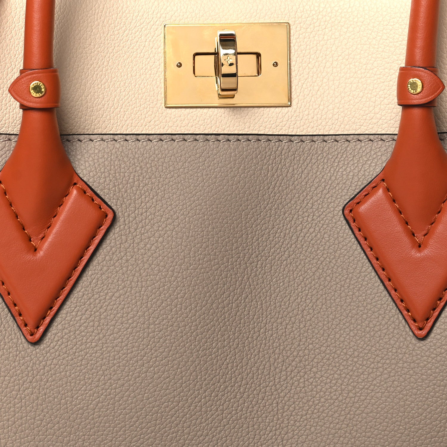 Louis Vuitton Calfskin Monogram Tufting On My Side Galet 7 of 9