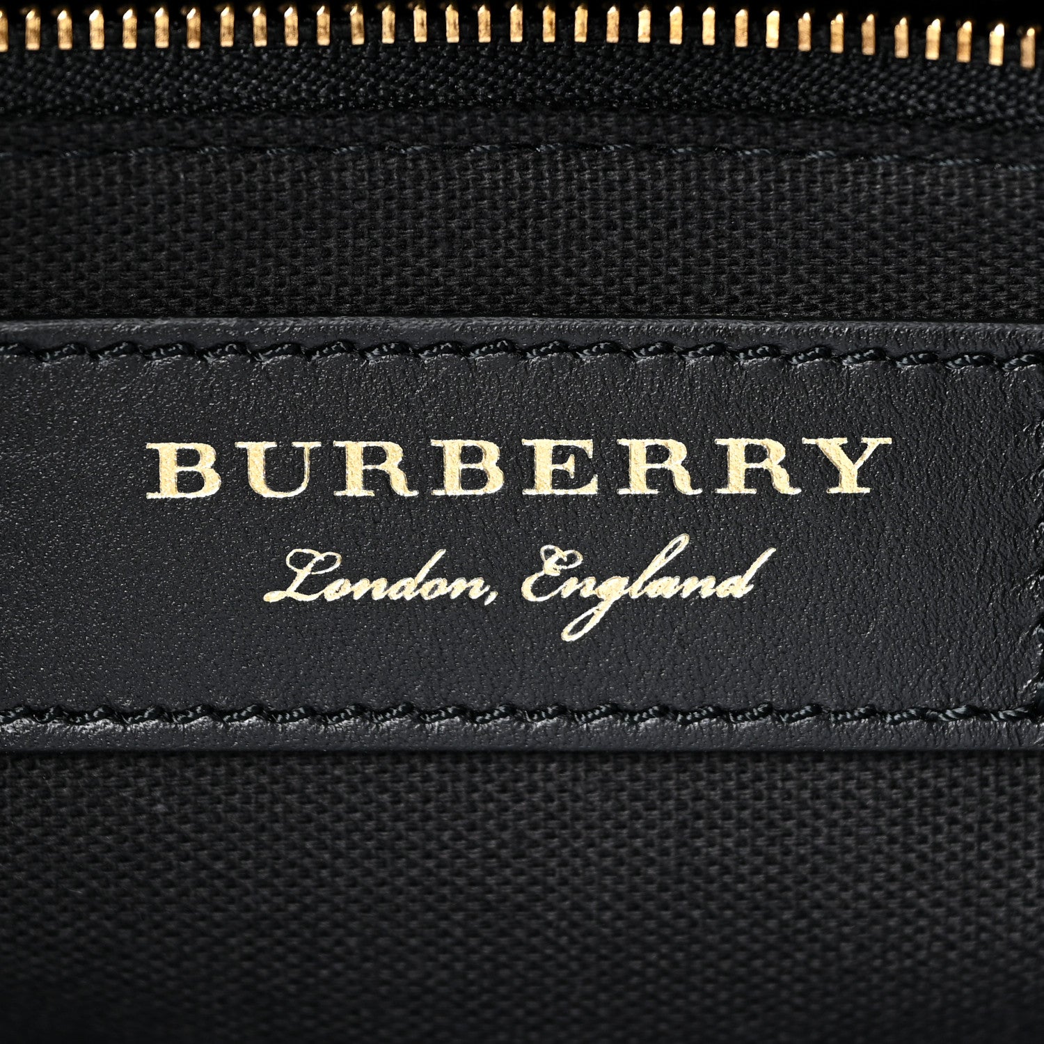 Burberry Smooth Calfskin Riveted Medium Banner Tote Black 7 of 11