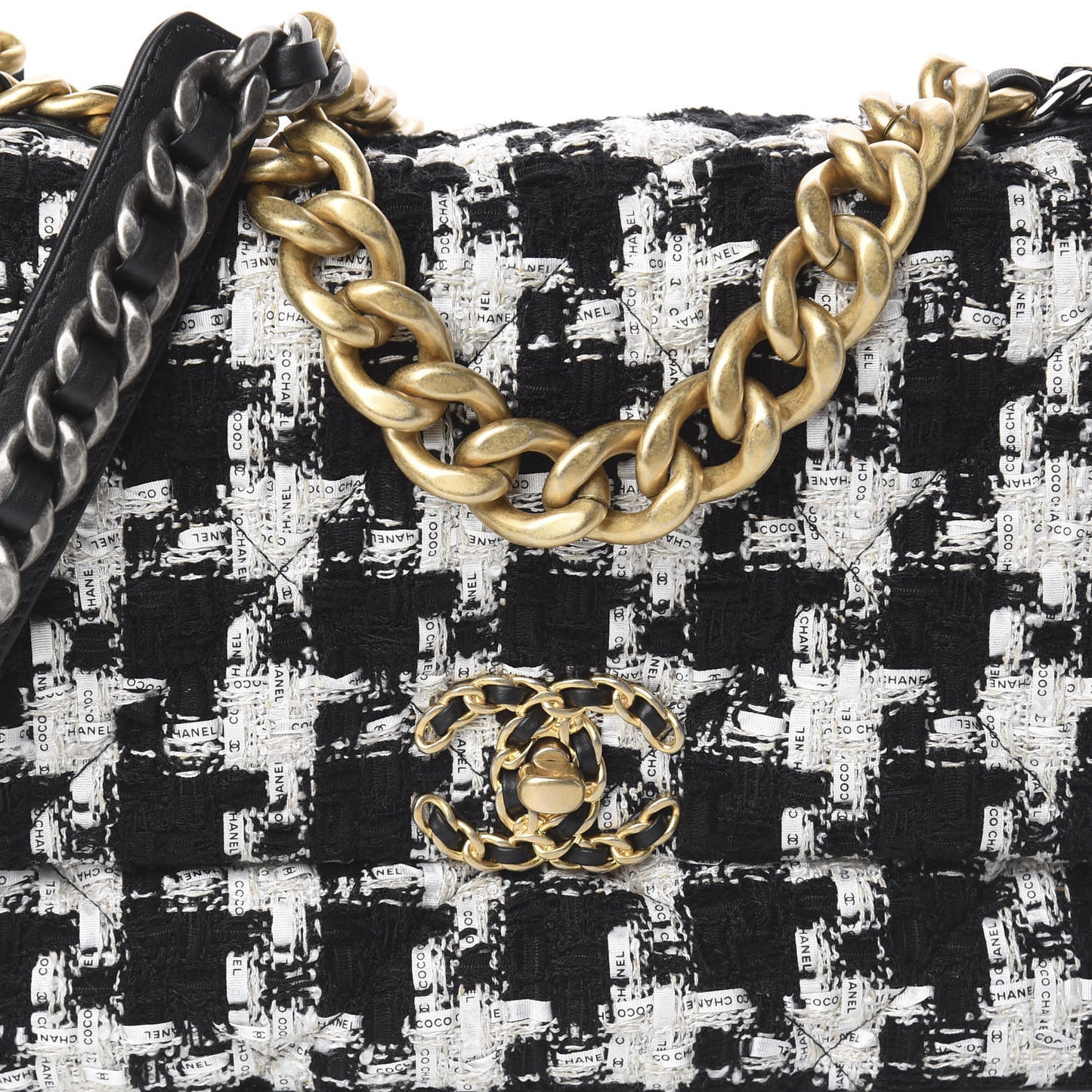 Tweed Quilted Medium 19 Flap Black Ecru White