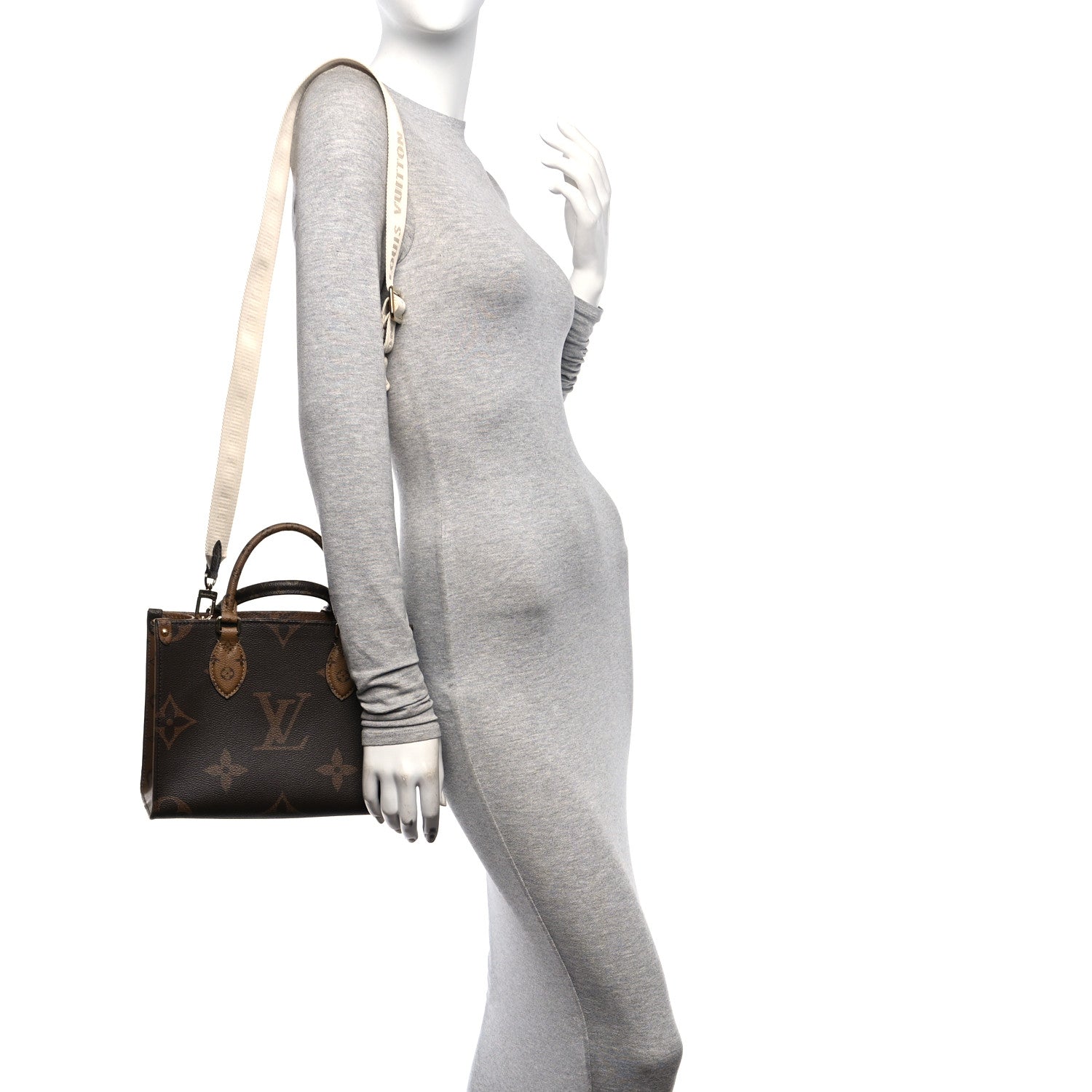 Louis Vuitton Reverse Monogram Giant Onthego PM 2 of 9