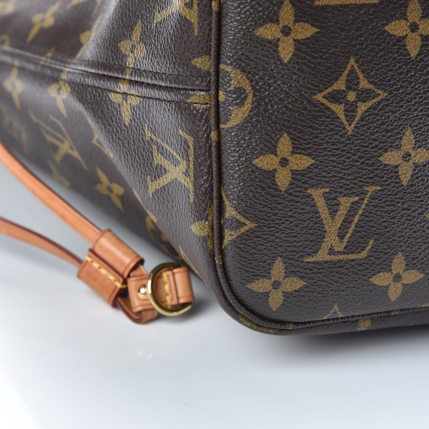 Monogram V Neverfull MM Turquoise