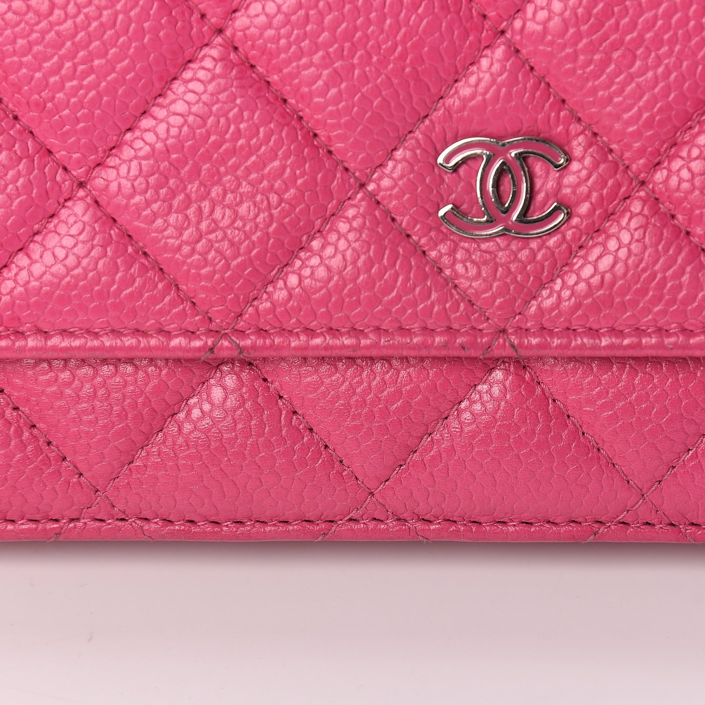Caviar Quilted Wallet on Chain WOC Pink