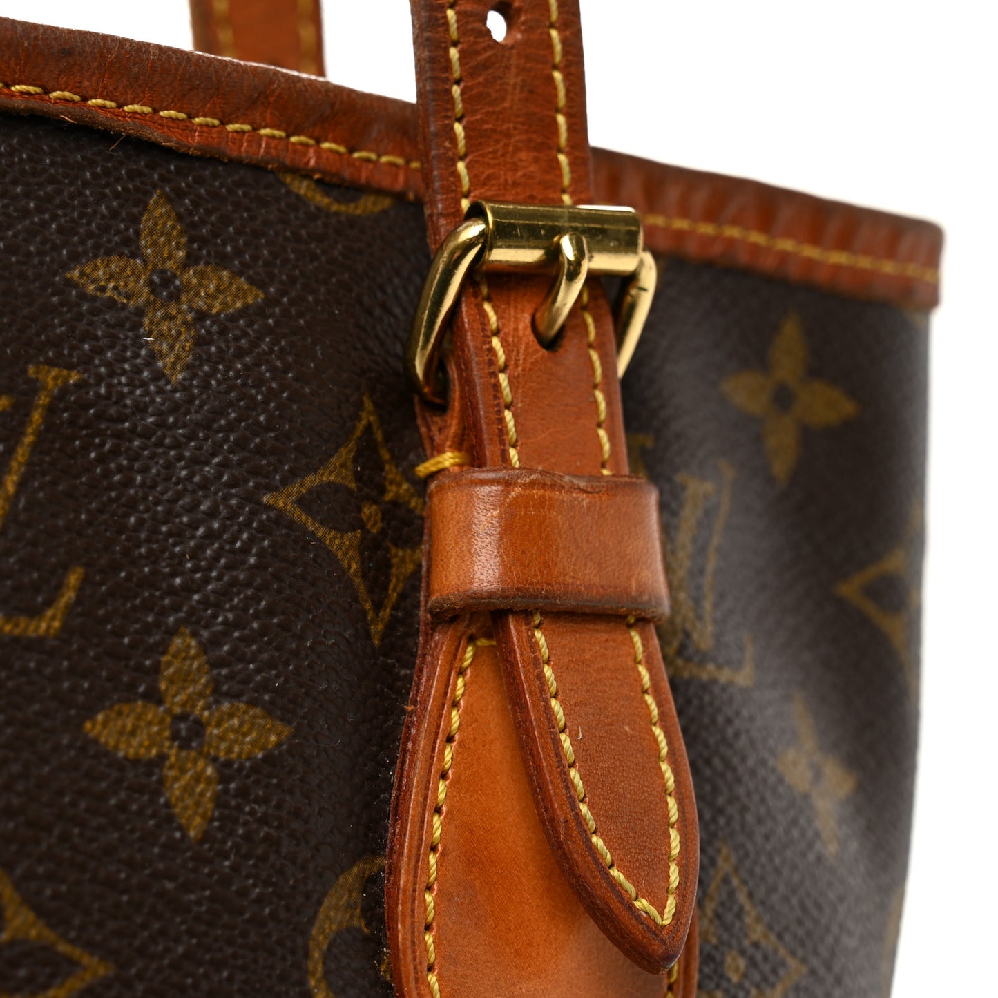 Monogram Petit Bucket 23