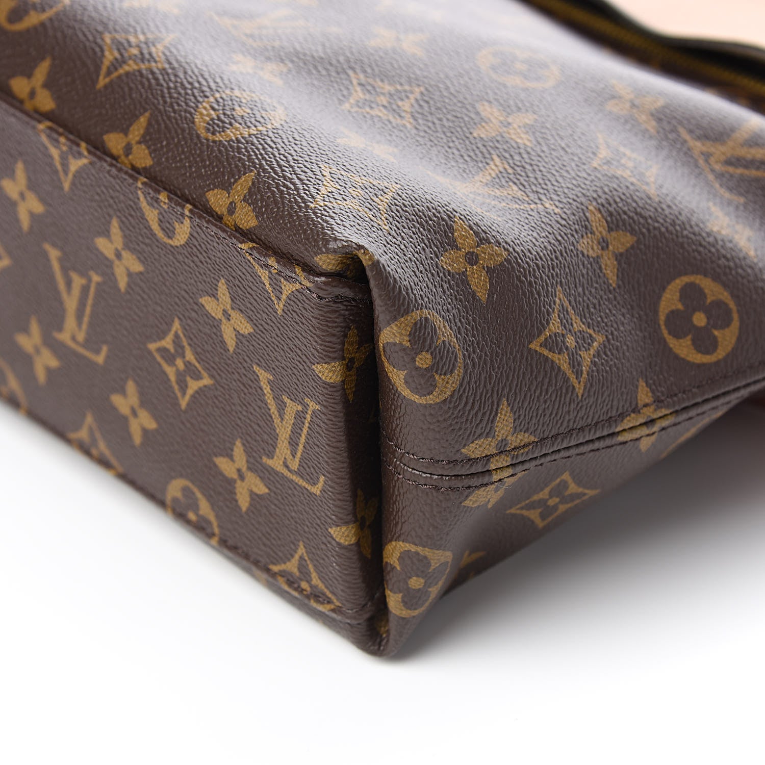 Louis Vuitton Monogram Tuileries Besace Sesame Peach Creme 8 of 9