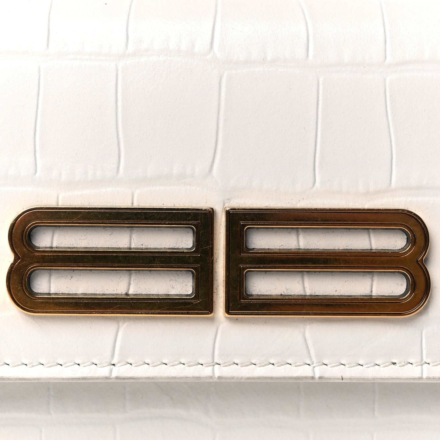 Extra Supple Calfskin Crocodile Embossed Gossip Wallet On Chain Optic White
