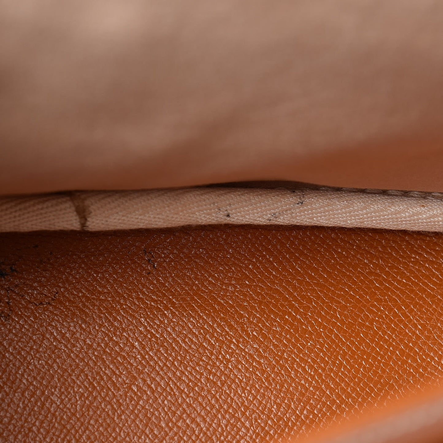 Courchevel Noumea Gold