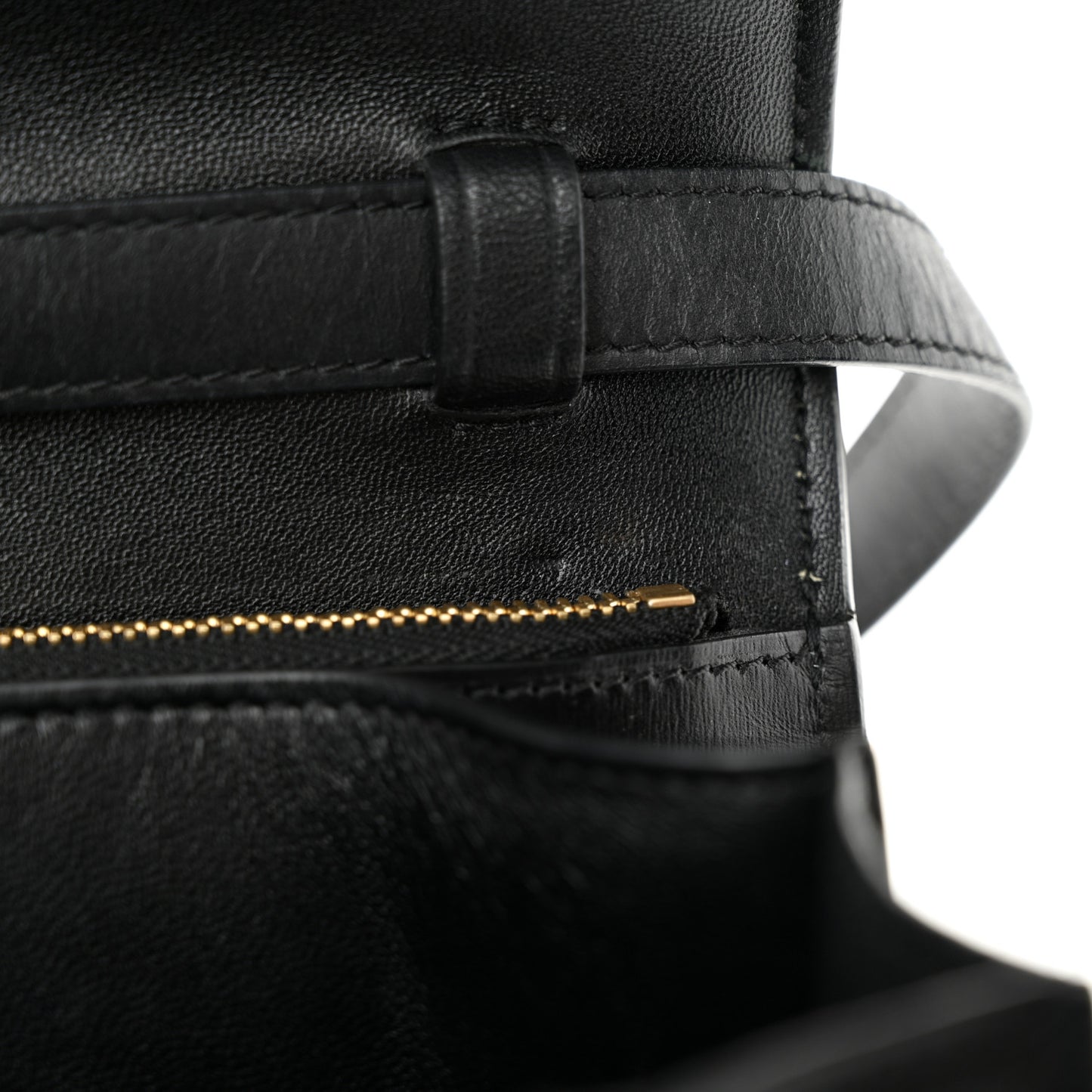 Box Calfskin Medium Classic Box Flap Bag Black