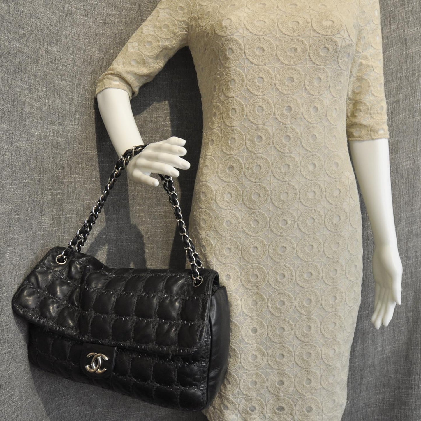 Lambskin Double Stitch Maxi Flap Black