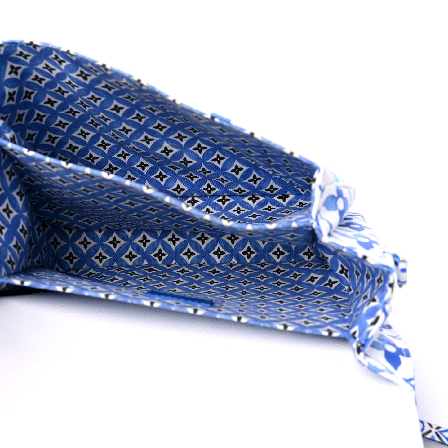 Monogram Giant By The Pool Pochette Metis MM Blue