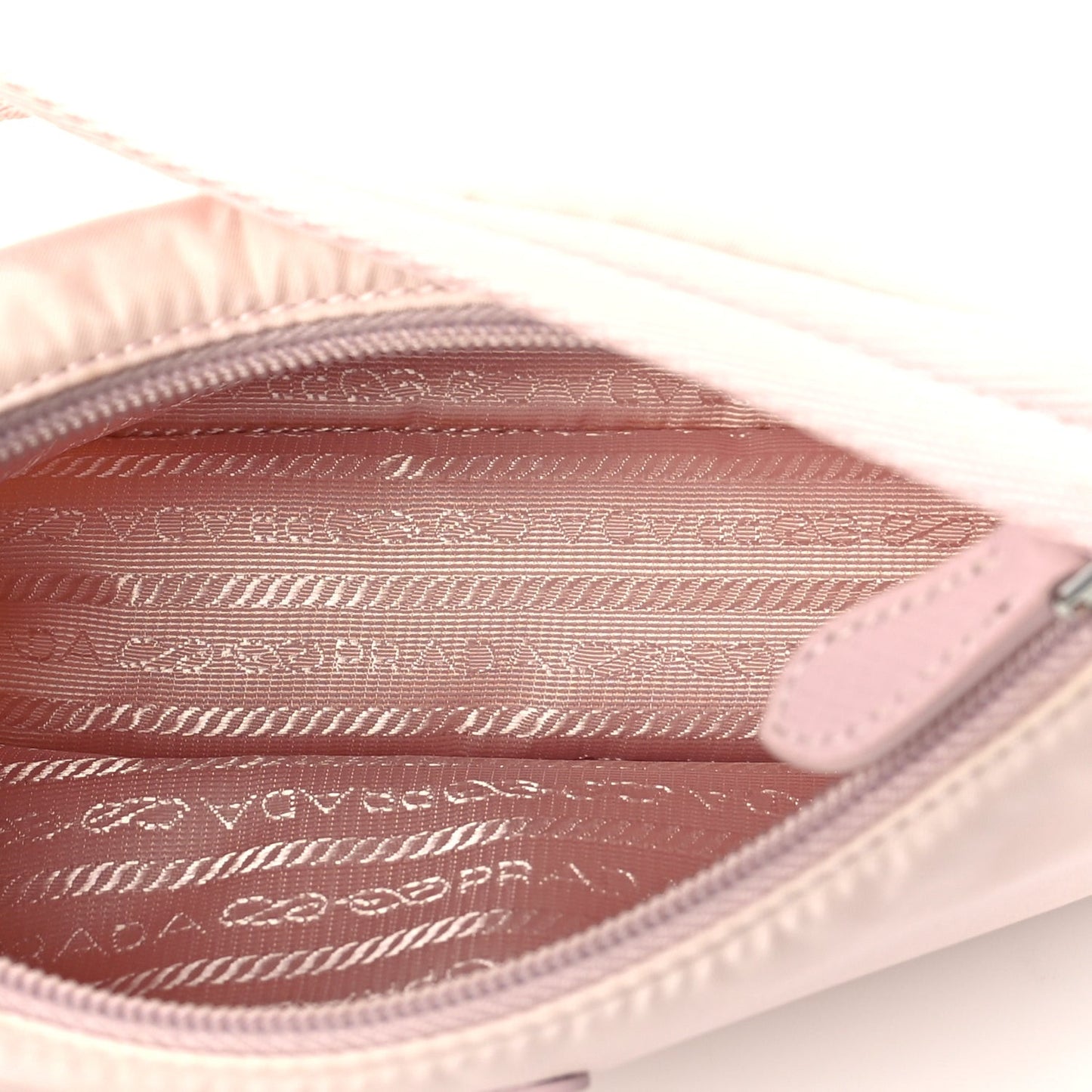 Tessuto Nylon Saffiano Re-Edition 2000 Bag  Alabastro