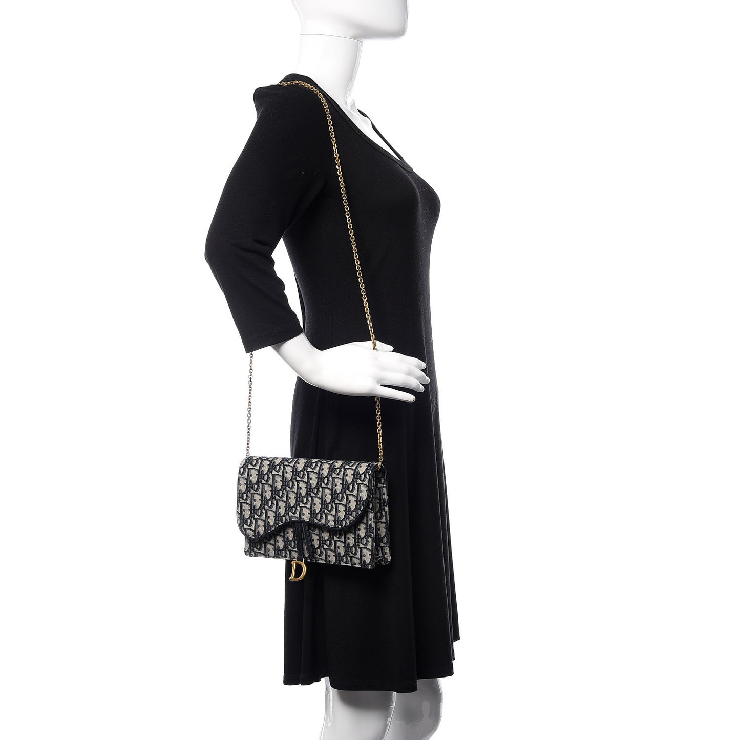 Oblique Saddle Chain Pouch Blue