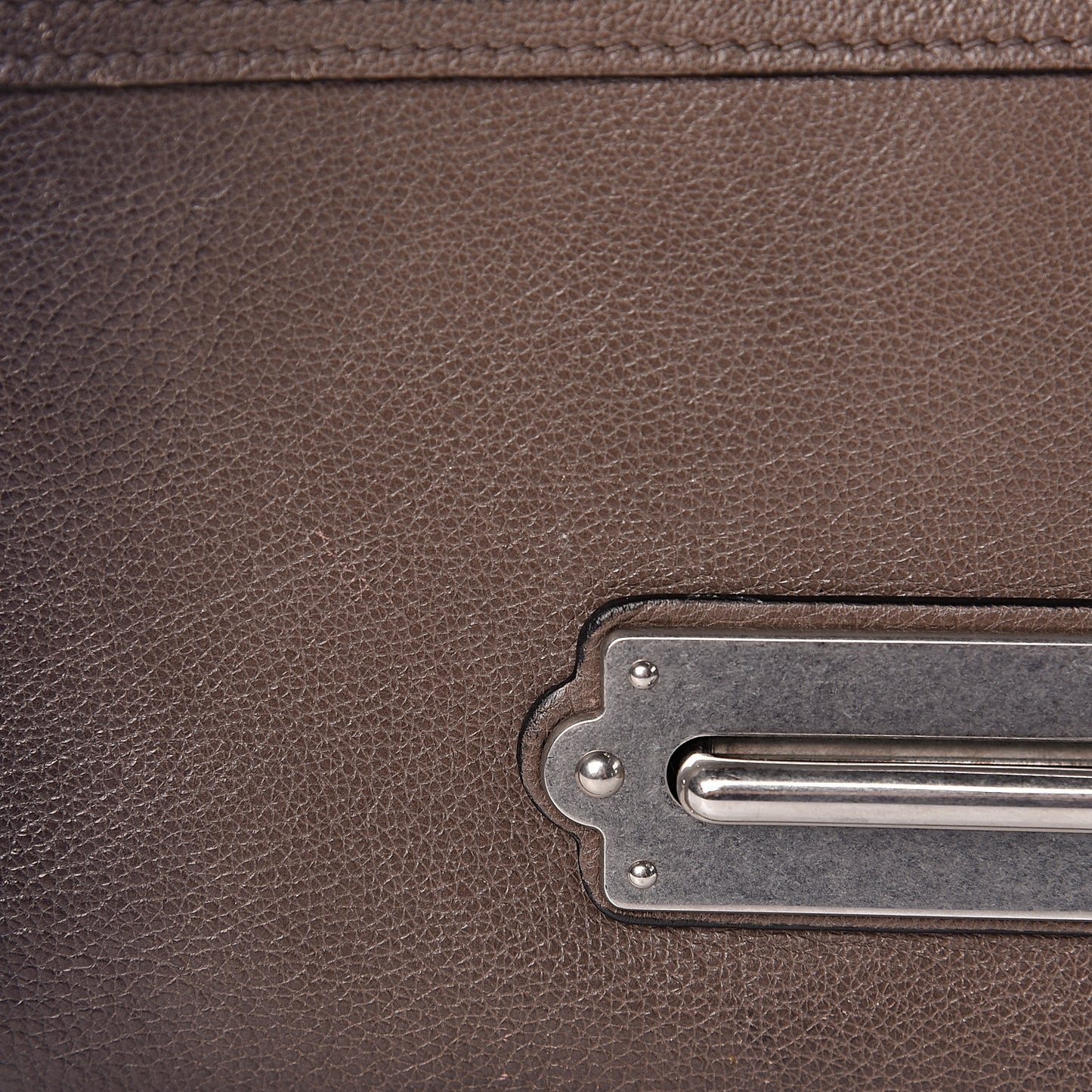 Glace Calfskin Sfumata Cahier Bag Argilla Astrale