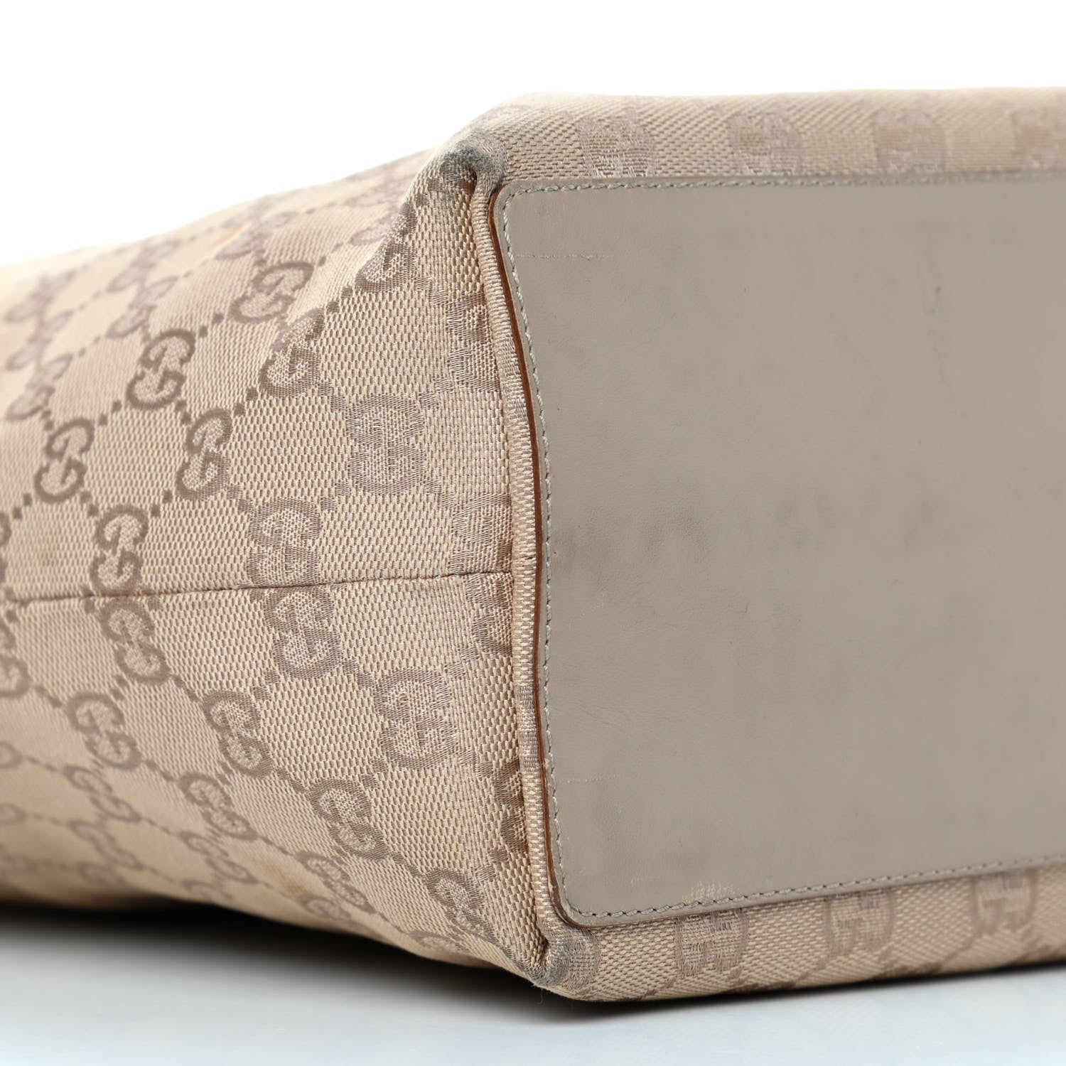 Gucci Monogram Bucket Tote Beige 7 of 9