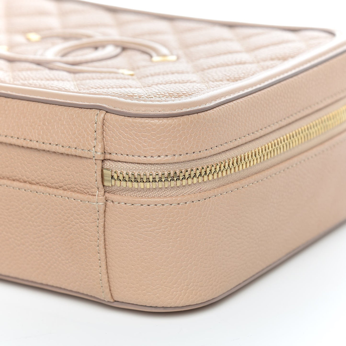 Caviar Quilted Medium CC Filigree Vanity Case Beige