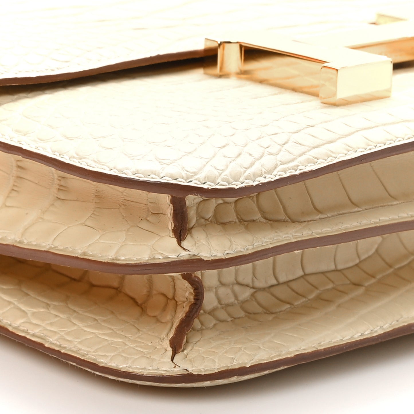 Matte Alligator Constance 18 Beton