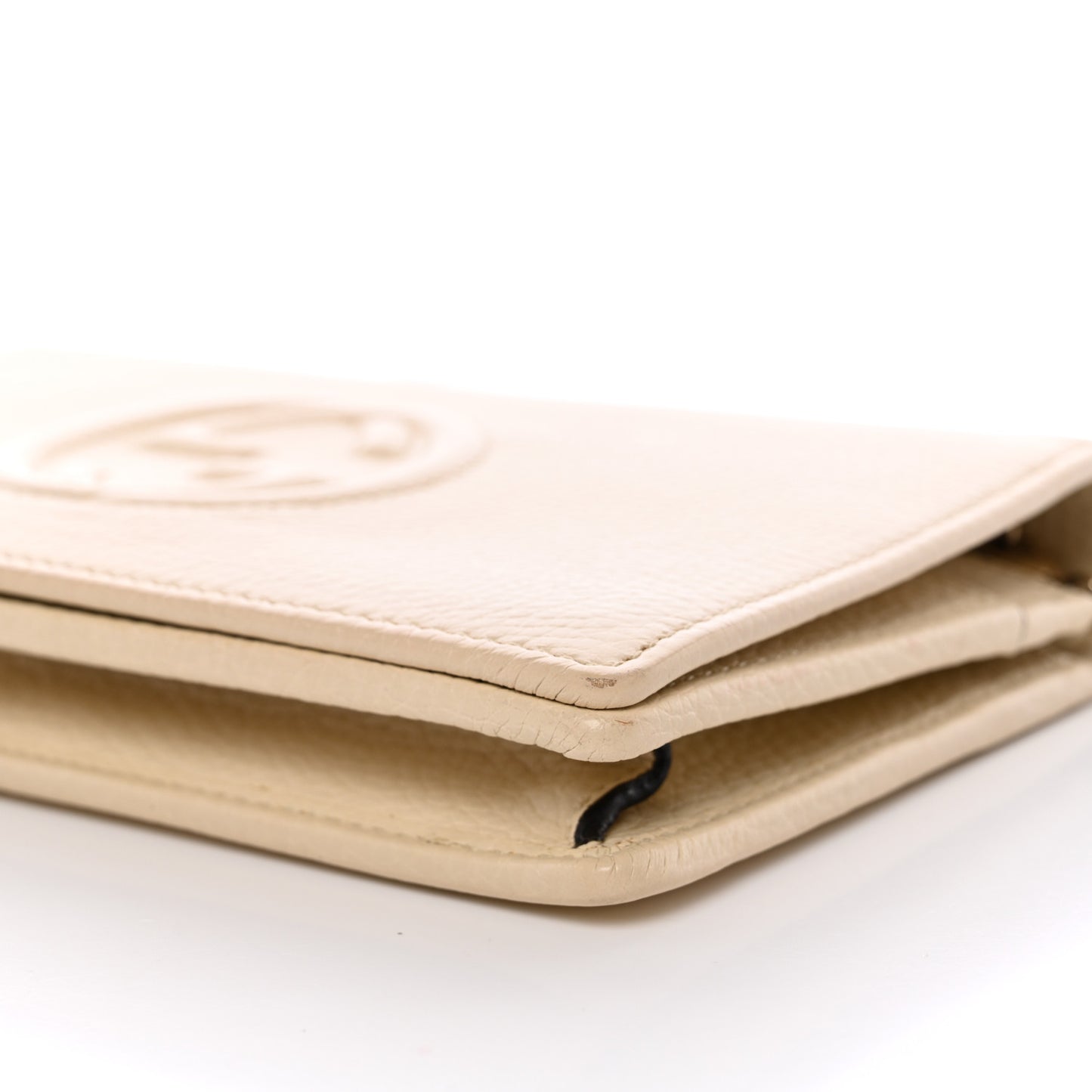 Pebbled Calfskin Soho Wallet on Chain Ivoire