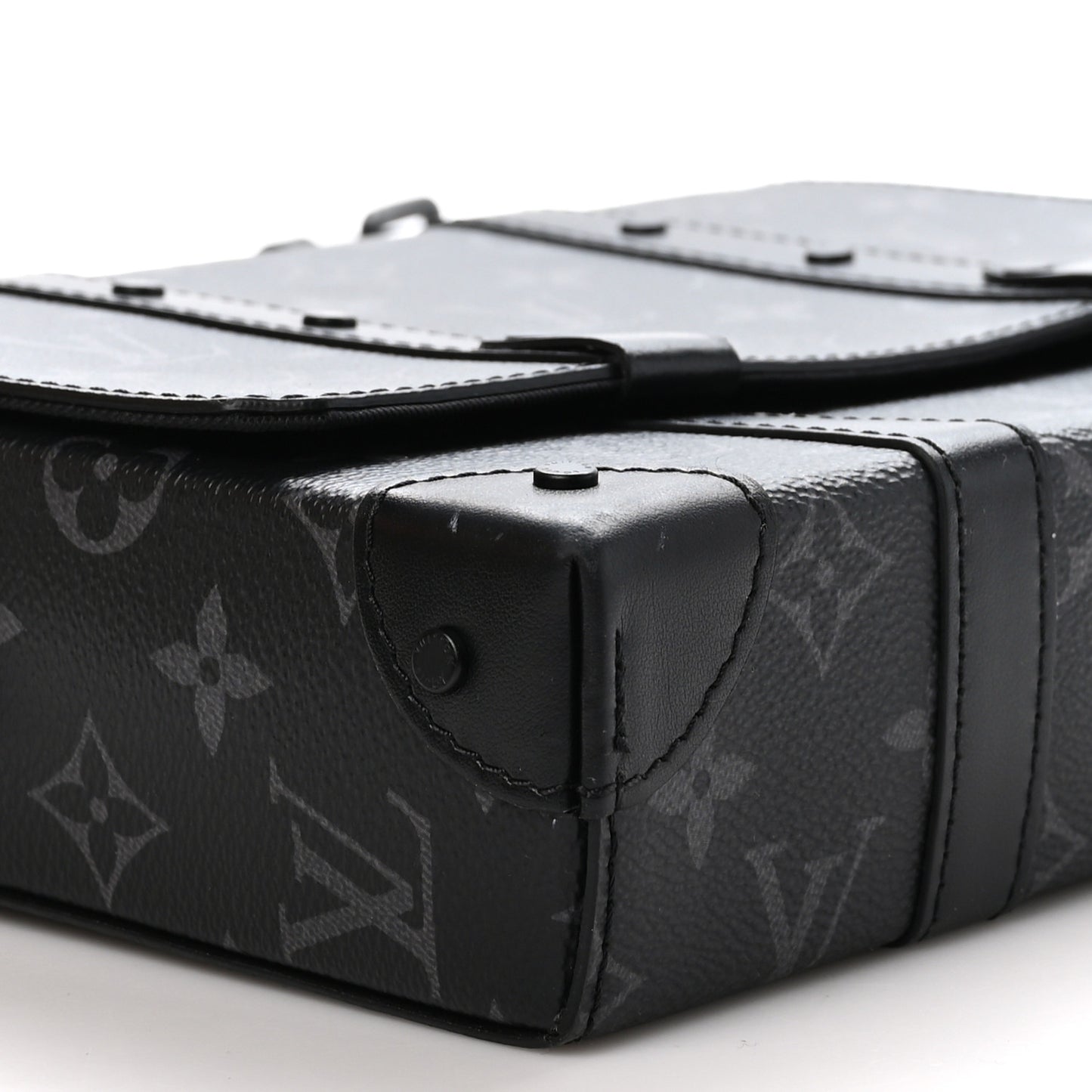 Monogram Eclipse Trunk Messenger