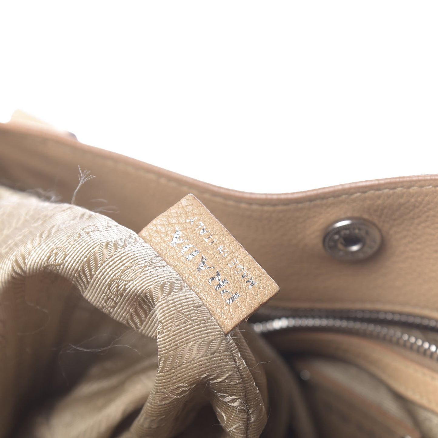 Vitello Daino Shoulder Bag Sabbia