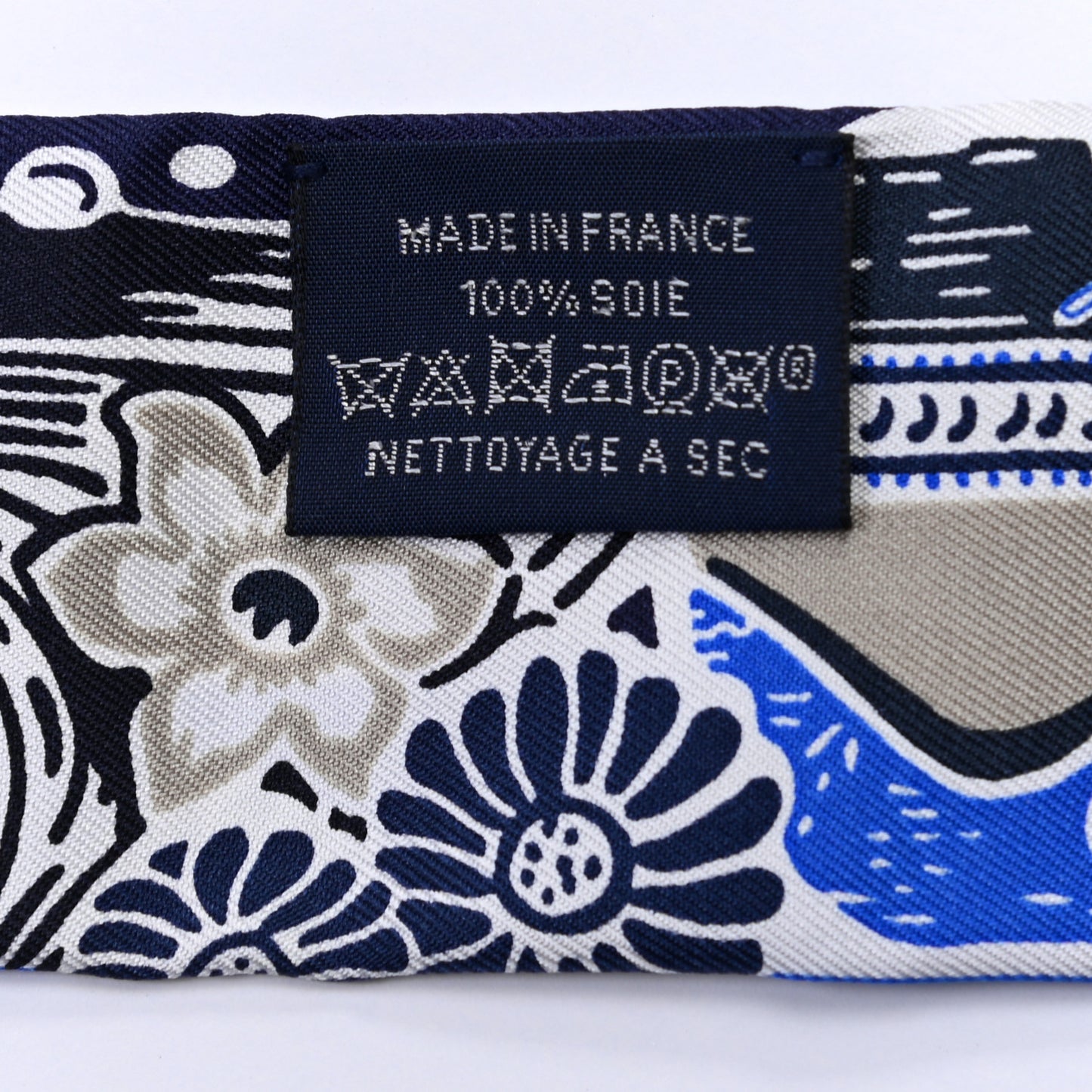 Silk Bingata Twilly Marine Tabac White