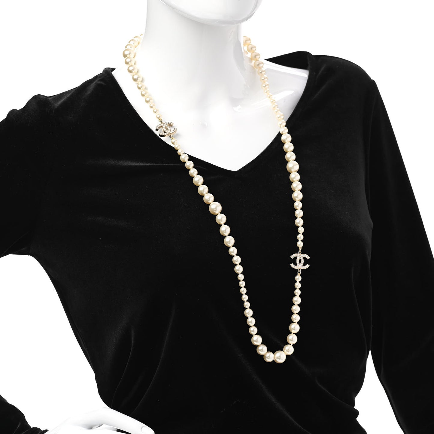 Graduated Pearl CC Long Necklace Gold