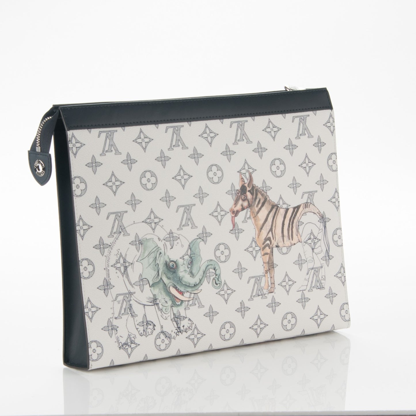 Savane Monogram Chapman Pochette Voyage GM Dune