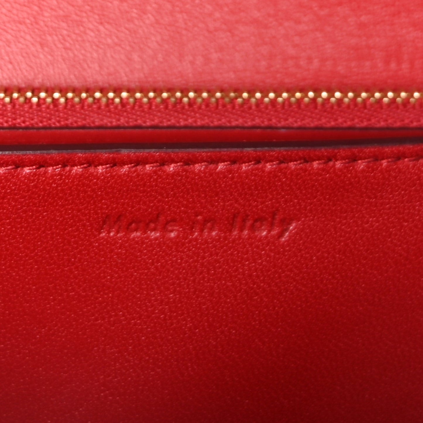 Box Calfskin Medium Classic Box Flap Bag Red