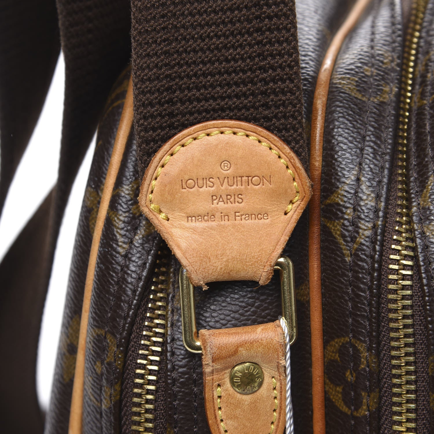 Louis Vuitton Monogram Reporter PM 6 of 14