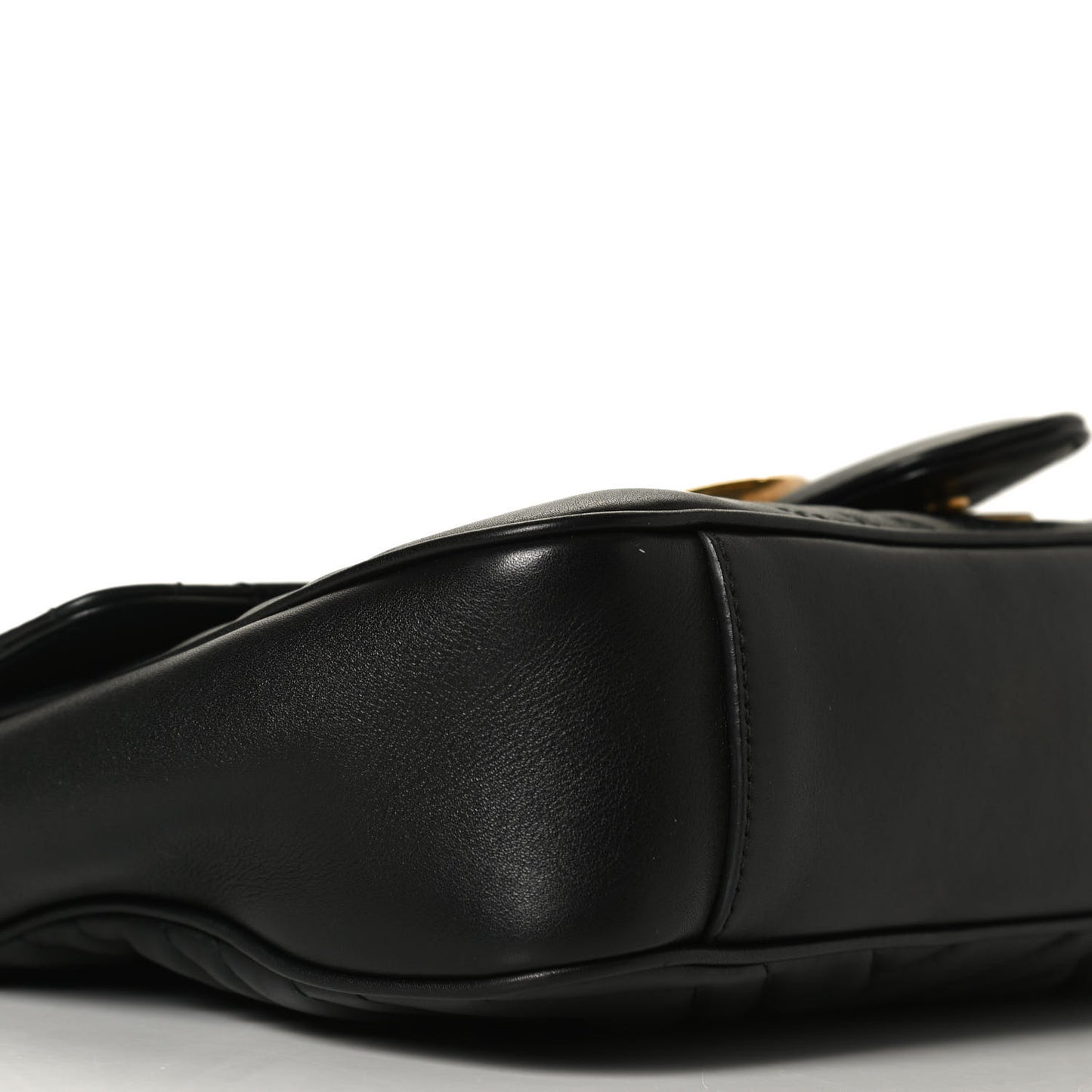 Calfskin Matelasse Medium GG Marmont Shoulder Bag Black