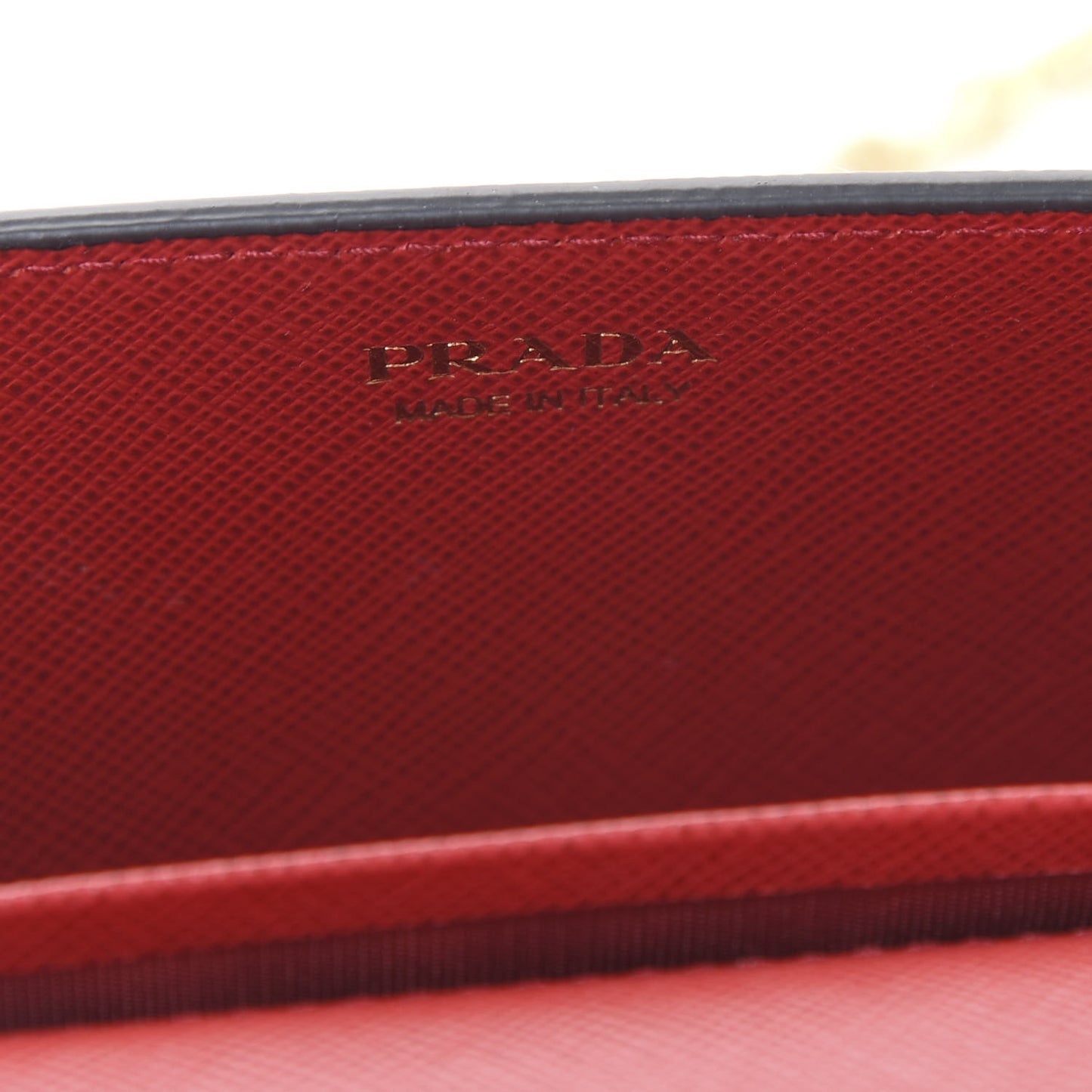 X UNIVERSAL STUDIOS Saffiano Frankenstein Rose Chain Wallet Lacca