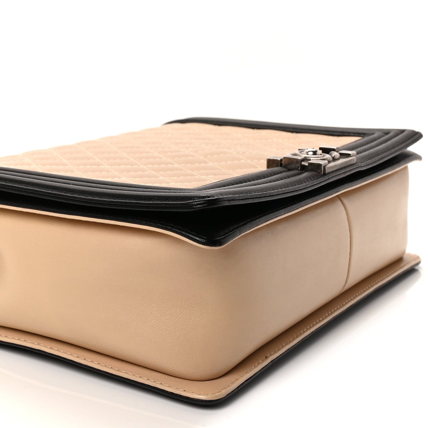Lambskin Quilted Large Boy Flap Beige Black