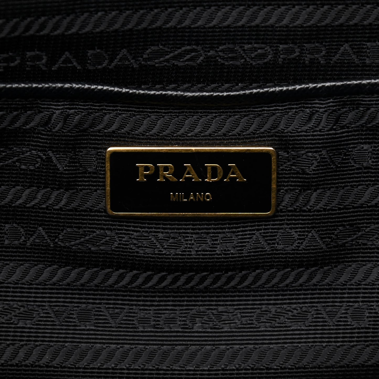 Saffiano Large Galleria Double Zip Tote Black