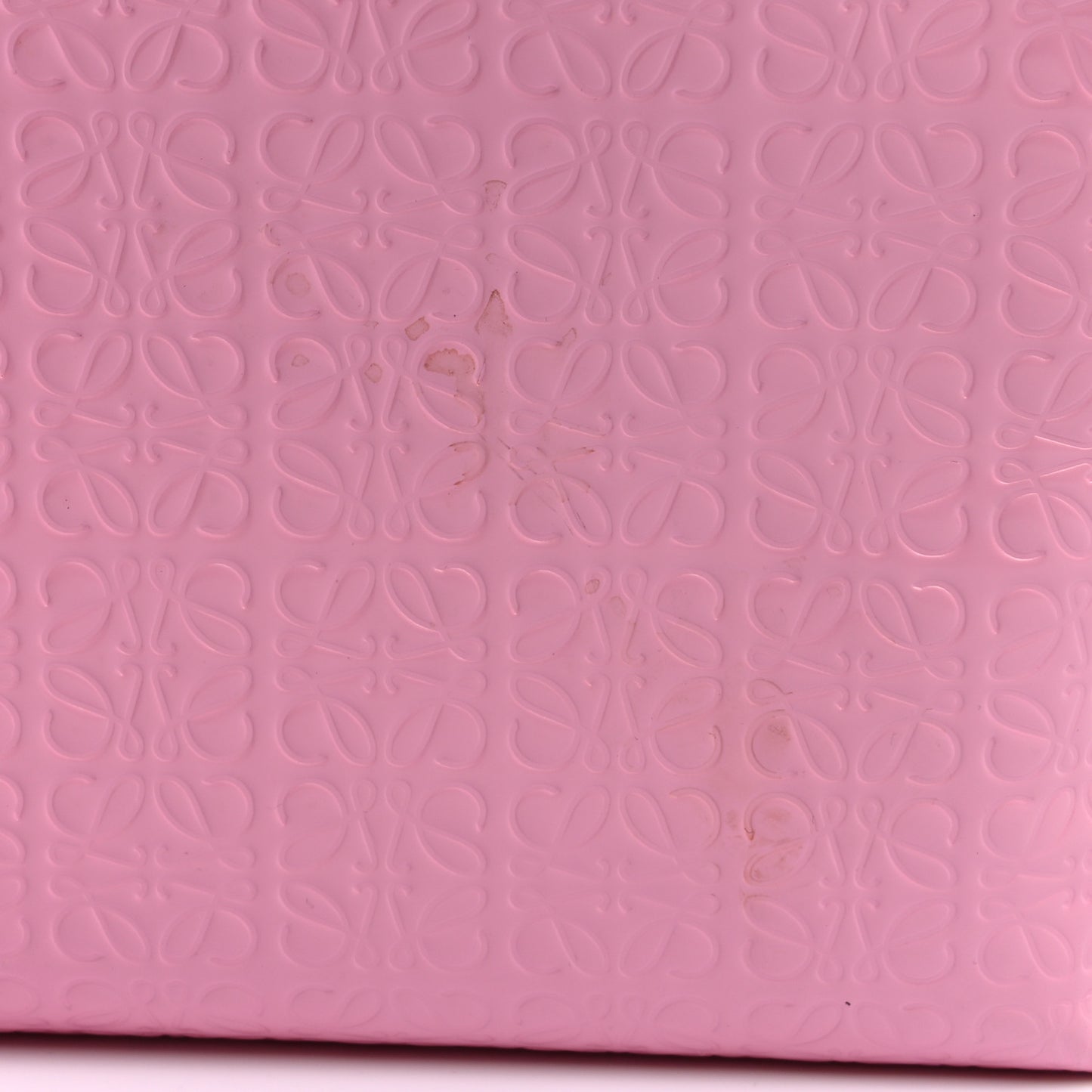 Calfskin Embossed Repeat T Pouch Pink