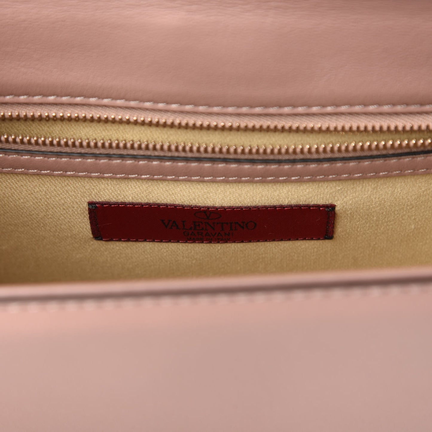 Vitello Medium Glam Lock Rockstud Flap Poudre