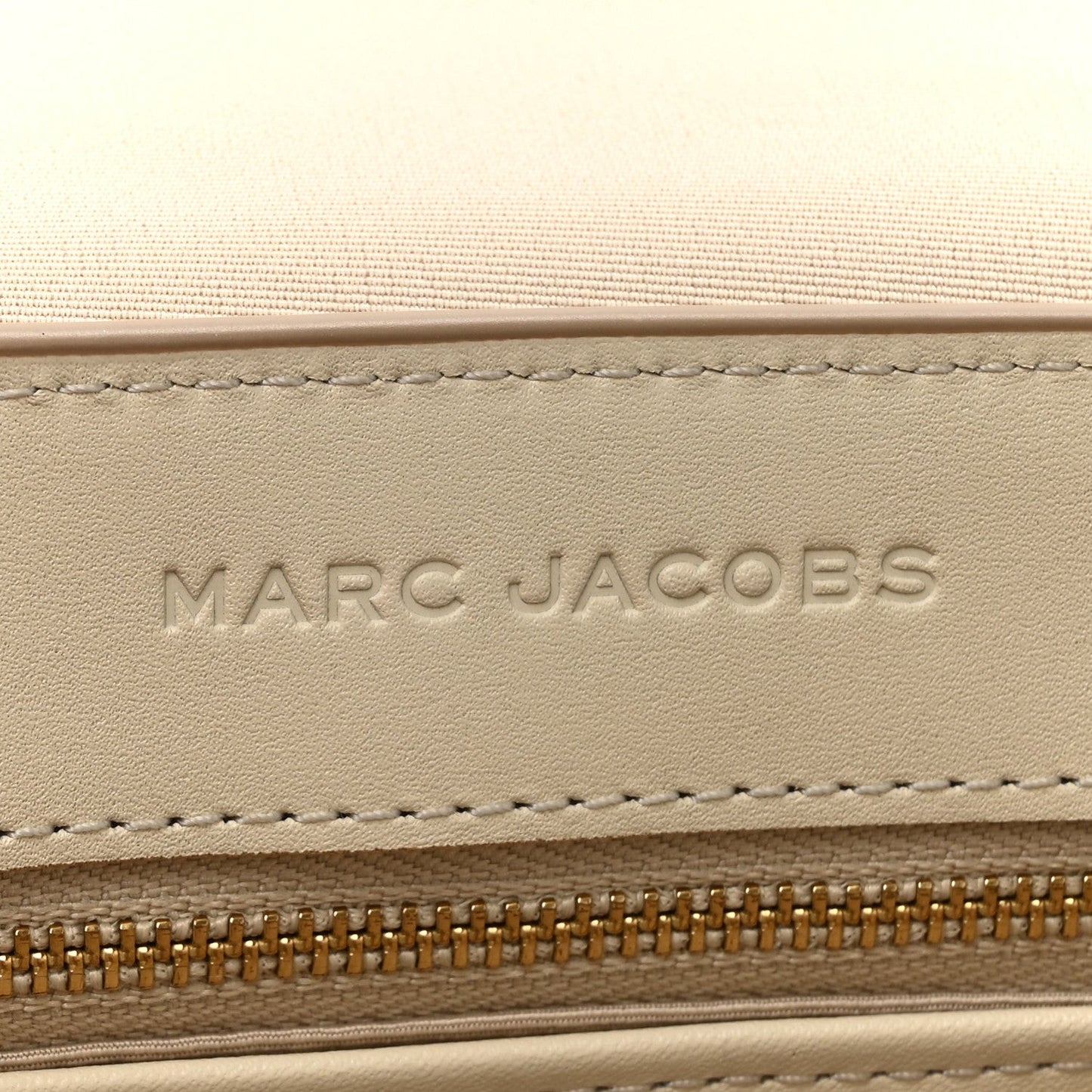 Calfskin Large The Covered J Marc Saddle Cloud White