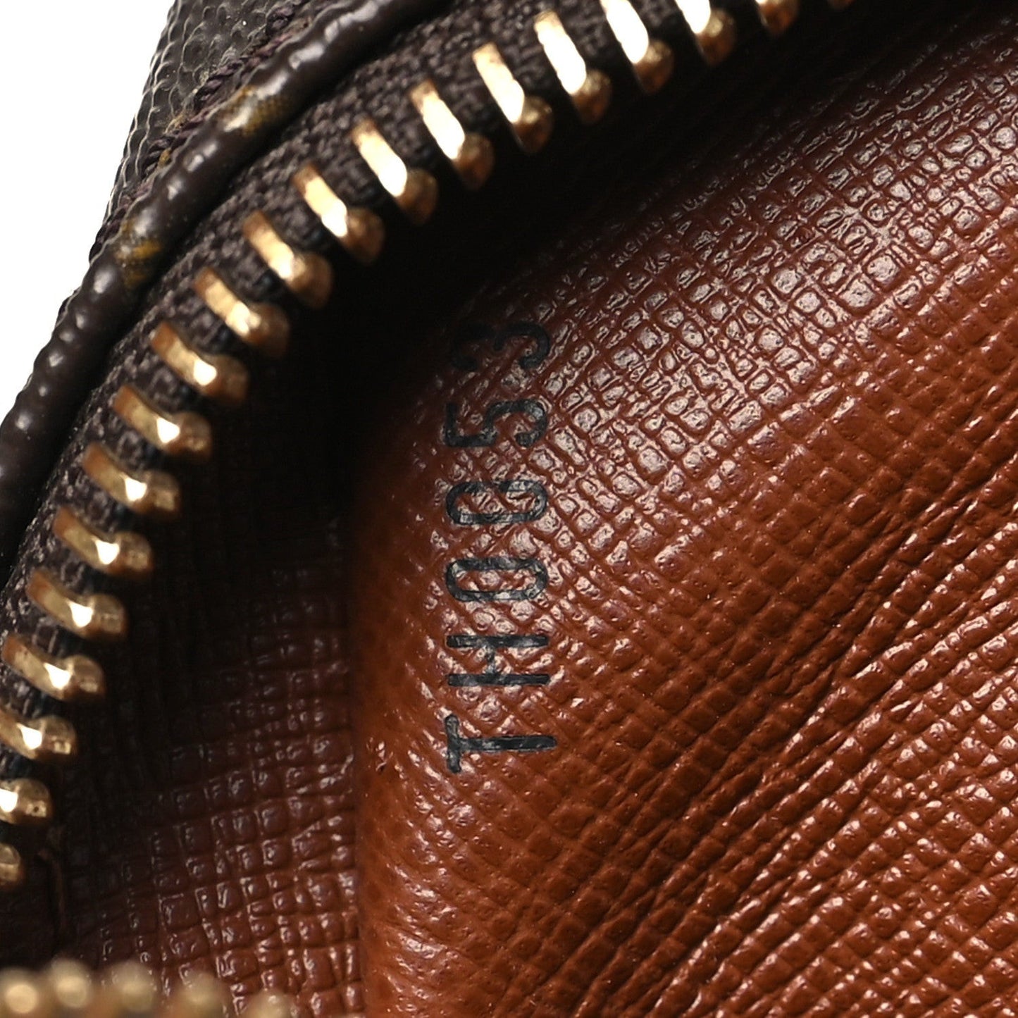 Monogram Amazone