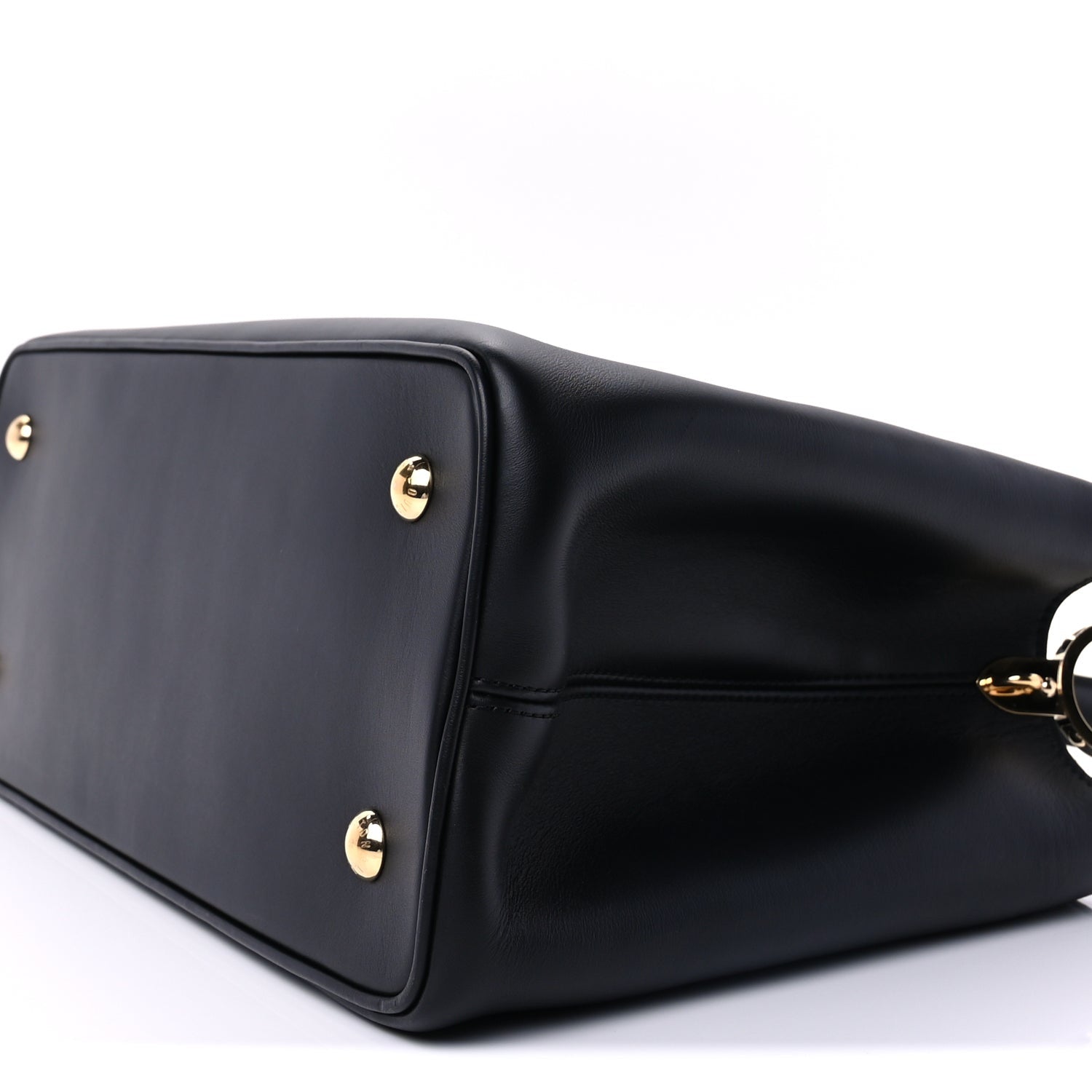 Louis Vuitton Smooth Calfskin Capucines GM Souple  Black 8 of 8