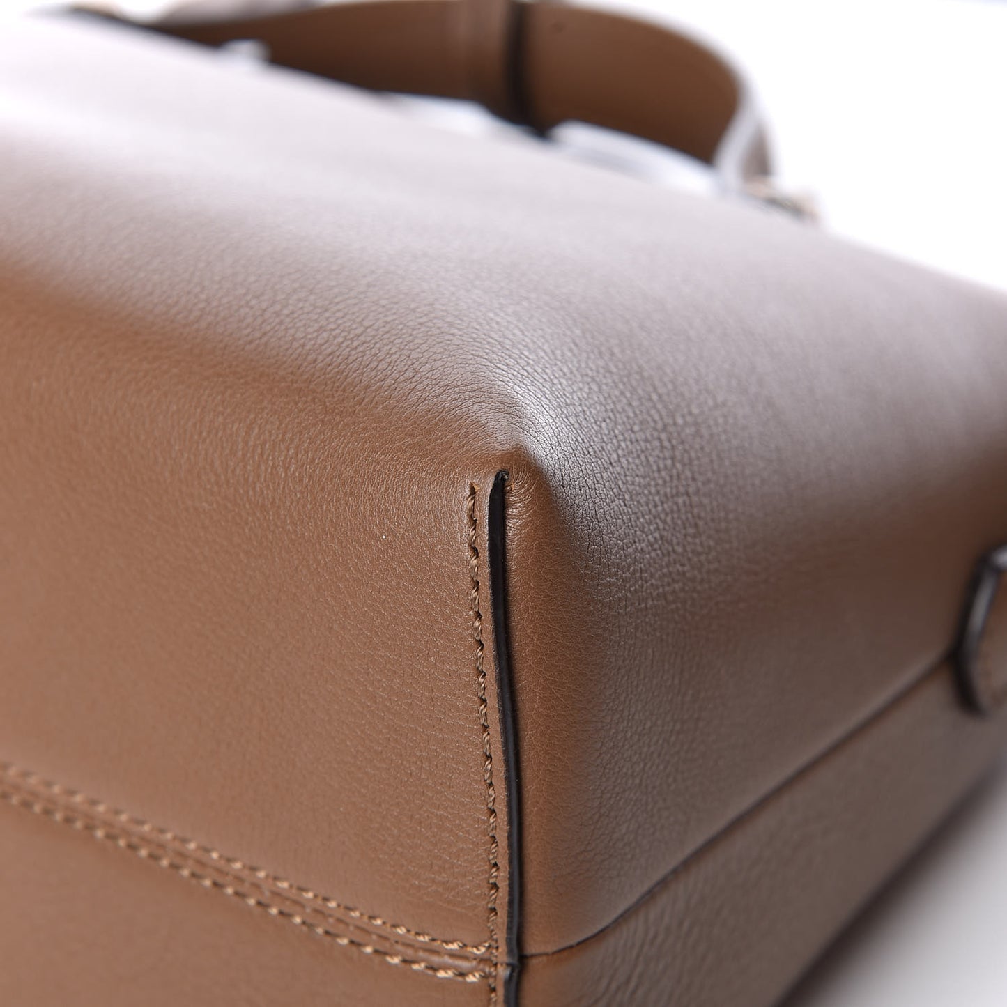 Vitello Dolce Croc Tail Medium By The Way Boston Bag Foresta Marrone